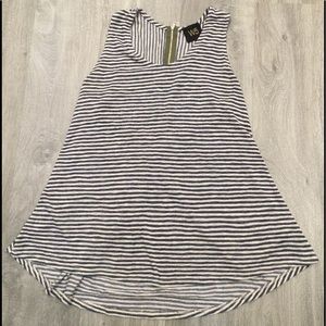 W5 gray stripe tank top